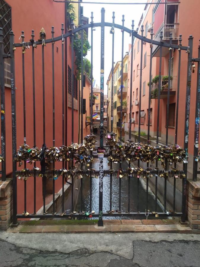 Casa Vacanze Il Canale Bologna Exterior foto